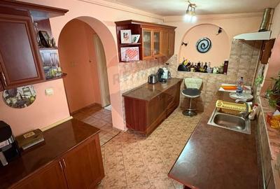 Casă cu 3 camere cu Teren 195 Mp în Central - 3