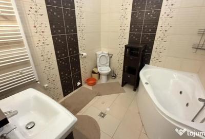 Apartament cu 3 camere decomandat în Calea Dumbrăvii - 2
