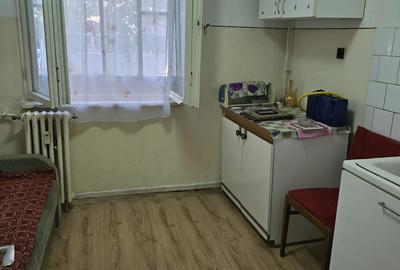 Ap. 2 cam. decomandat, etaj 2, Sid - Vest - 4