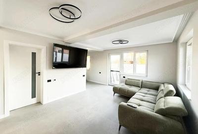 Casă cu 7 camere cu Teren 320 Mp în Sântion - 4