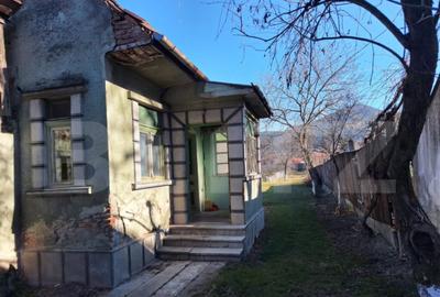 Vanzare Casa in Sacele - Locuin?a cu Teren Generos cu - 1