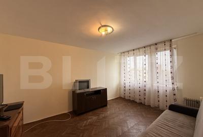 Apartament cu 2 camere decomandat în Calea București