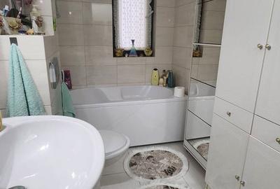 Apartament cu 3 camere decomandat în Est - 6