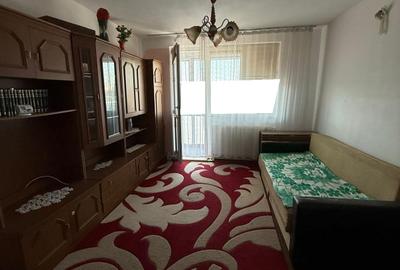 Apartament cu 2 camere semidecomandat, mobilat în Policlinica - 1