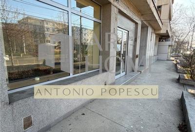 Spațiu comercial, de 65 mp, în Democrației - 16