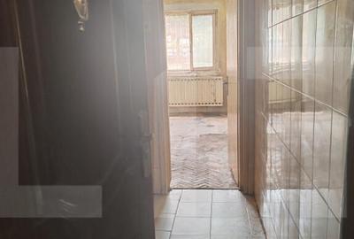 Garsonieră decomandată în Central - 2