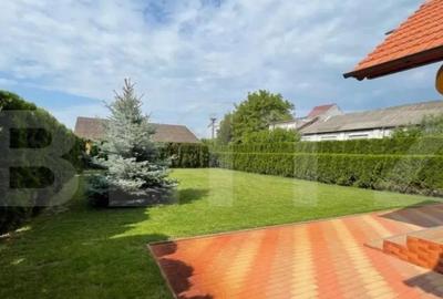 Casă cu 5 camere cu Teren 2700 Mp în Odoreu - 2