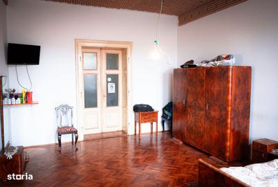 Apartament cu 3 camere în Central - 2