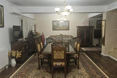 Casă cu 5 camere cu Teren 100 Mp în 1 Decembrie - 2