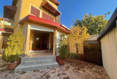 Casă individuală cu 4 camere în Băneasa