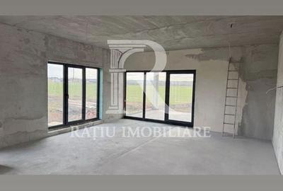 Casă cu 4 camere în Tărian - 3