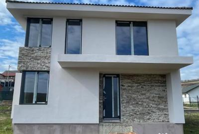 Casă cu 5 camere în Corpadea - 2