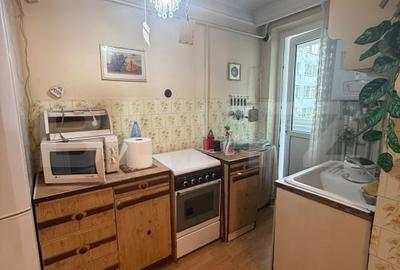 Apartament cu 3 camere, etaj intermediar, zona Centrala - 9