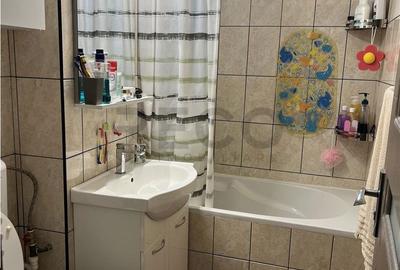 Apartament cu 4 camere decomandat în Cantemir - 11