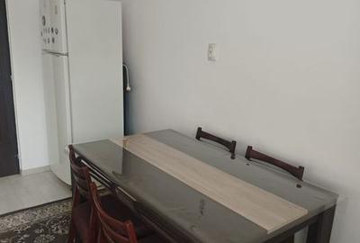 Apartament cu 3 camere semidecomandat în Buzaului - 6