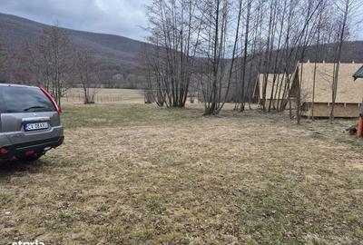 Casă cu 1 camere cu Teren 5600 Mp în Ozun - 2