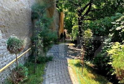 Casă cu 2 camere cu Teren 200 Mp în Central - 5