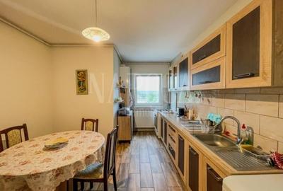 Apartament o camera de vanzare in Floresti