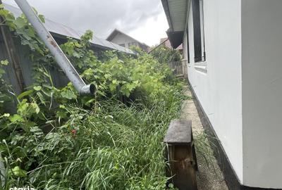 Casă cu 4 camere în Humulești - 13