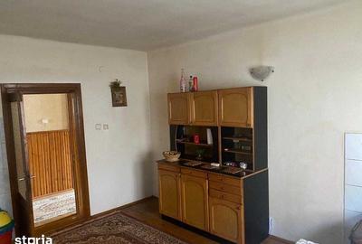 Casă cu 4 camere cu Teren 170 Mp în Moroeni - 5