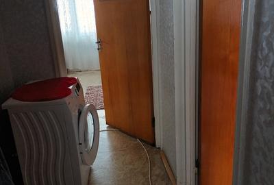 Apartament cu 3 camere semidecomandat în Rahova - 2