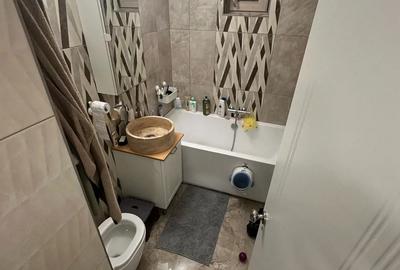 Apartament 3 camere, 3 min de metrou Aparatorii Patriei - 1