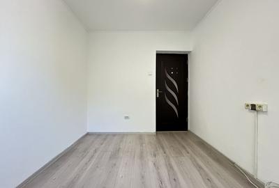 Apartament cu 3 camere semidecomandat în Tomis Nord - 13