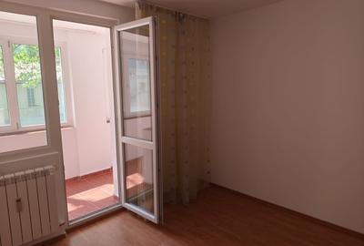 Apartament semidecomandat în Baba Novac - 13