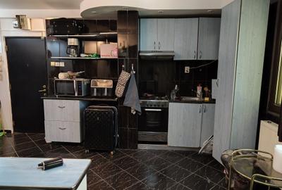 Apartament cu 3 camere decomandat în Drumul Taberei - 4