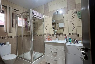Casă cu 5 camere cu Teren 250 Mp în Berceni - 18