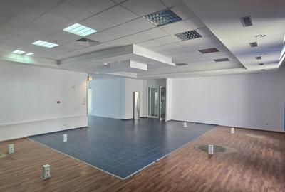 Spațiu comercial, de 750 mp, în Central - 2