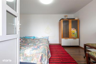 Casă cu 7 camere cu Teren 1500 Mp în Blăgești - 2