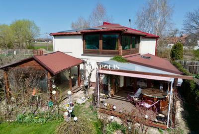 Casă individuală cu 5 camere cu Canalizare în Stupini - 1