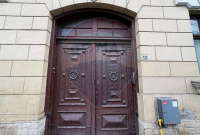 Apartament cu 3 camere semidecomandat în Central - 12