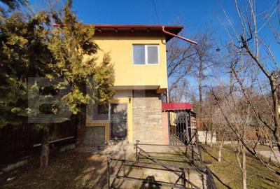 Casă cu 4 camere cu Teren 1300 Mp în Central - 2