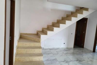 Casa 2025, Constructie Solida cu Demisol si Gradina, Bunloc - 3