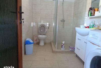 Casă cu 3 camere cu Teren 5132 Mp în Central - 2