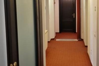 Inchiriez spatiu comercial  situat in Zona Centrala - 1
