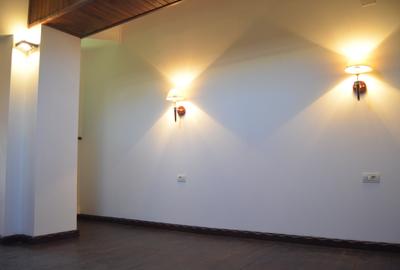 Predeal-Apartament cu trei camere de vacanta - 8