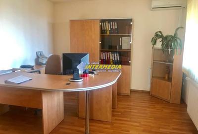 Spațiu comercial, de 254 mp, în Cetate - 1