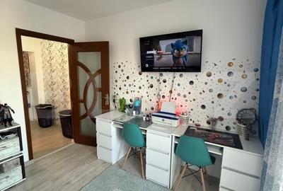 Apartament 2 camere, 57 mp, zona Democratiei - 12