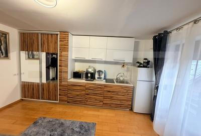 Garsoniera de lux, parter inalt, 28 mp, zona LIVADA POSTEI - 98.000 EUR - 1