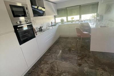 Casă cu Teren 300 Mp în Central - 8