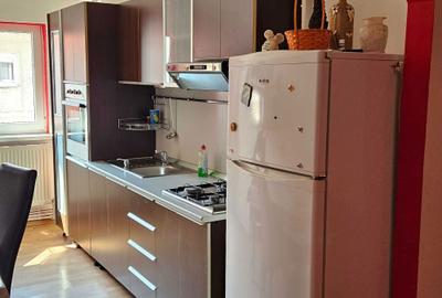 Apartament cu 2 camere decomandat în Central - 3