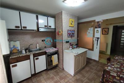 Apartament cu 3 camere decomandat în Mărășești - 5