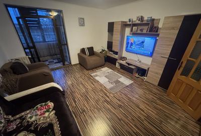 Garsoniera zona Far - 2