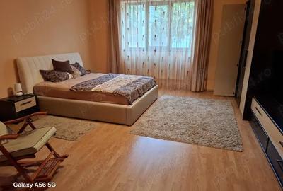 Casă cu 6 camere în Central - 2