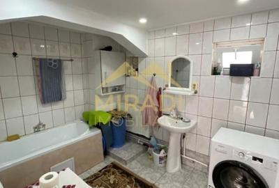 Casă cu 9 camere cu Canalizare în Liceul Militar - 8