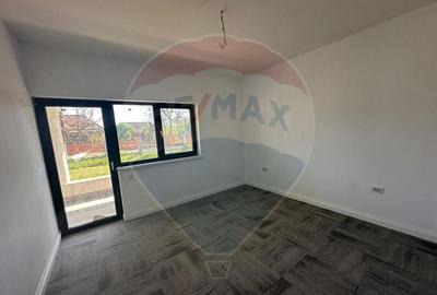 Lapusel - CASA finisata cu 700 mp teren - 7