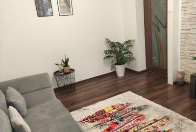 Apartament cu 2 camere decomandat în Micro 20 - 2